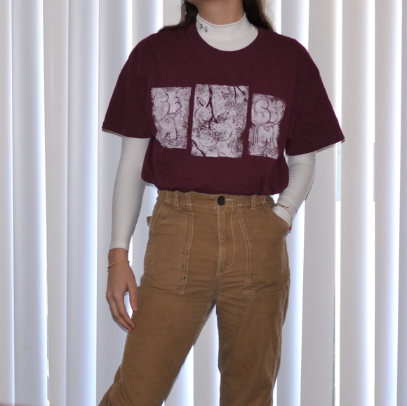 Maroon graphic Tee - Picture 4 of 4